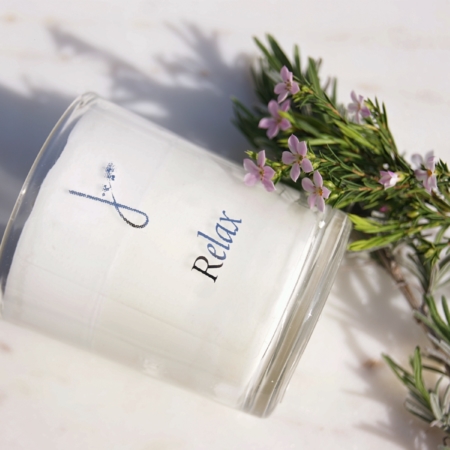 relax-lavender-geranium-scented-candle-banner-flowers