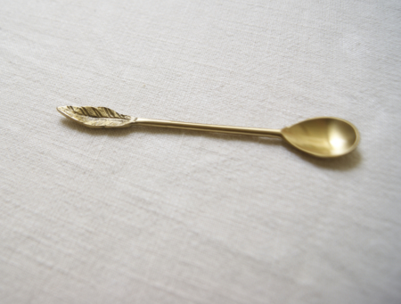brass-leaf-spoon
