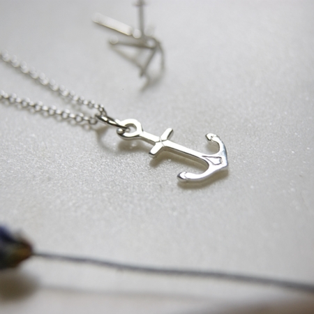 sterling-silver-anchor-necklace-lavender