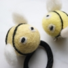 fair-trade-felt-bee-bobble-and-pin-lajuniper